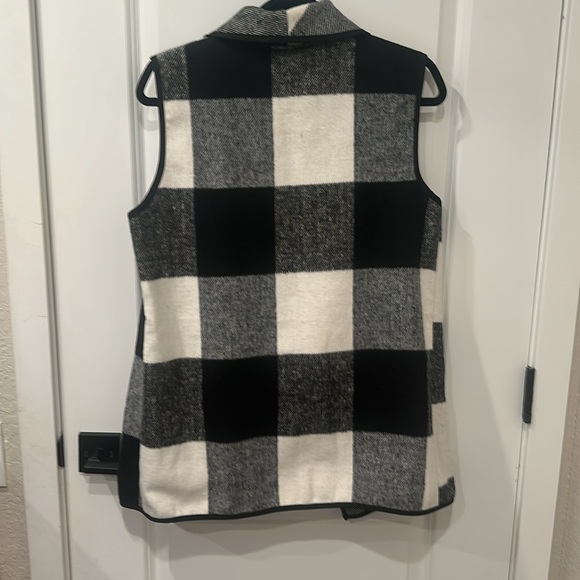 Plaid Vest - Picture 2 of 5
